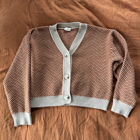 Chevron striped cardigan button cropped sweater - Picture 1 of 8